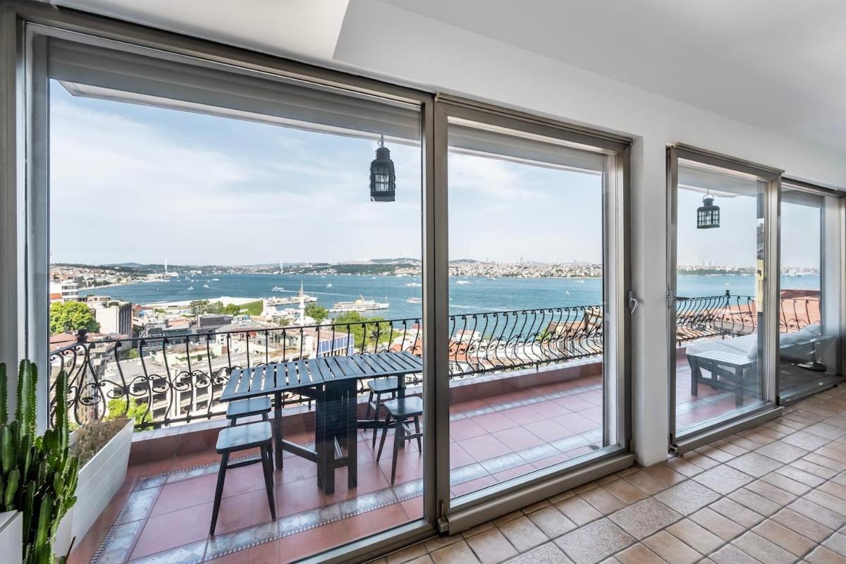 Beyond The Bosphorus #3 Daire *